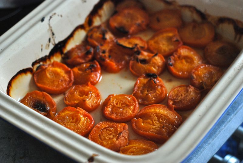 Roasted apricots