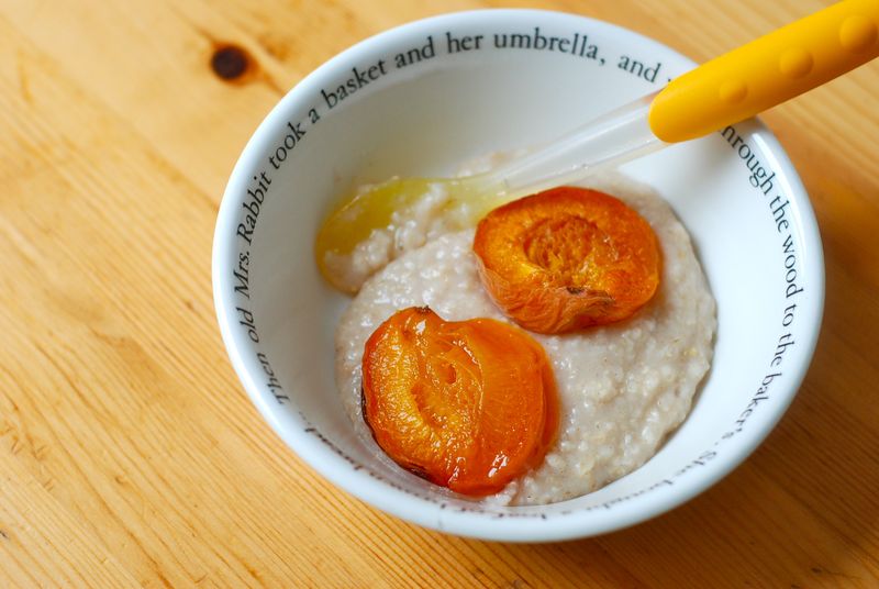 Roasted apricots for baby
