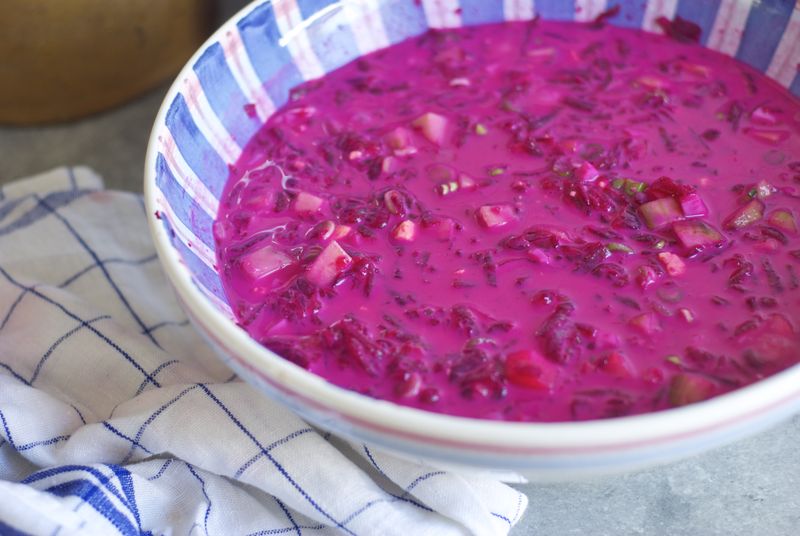 Lithuanian cold borscht