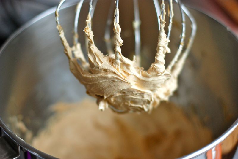 Salted peanut butter frosting