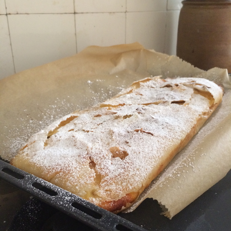 Quarkstrudel