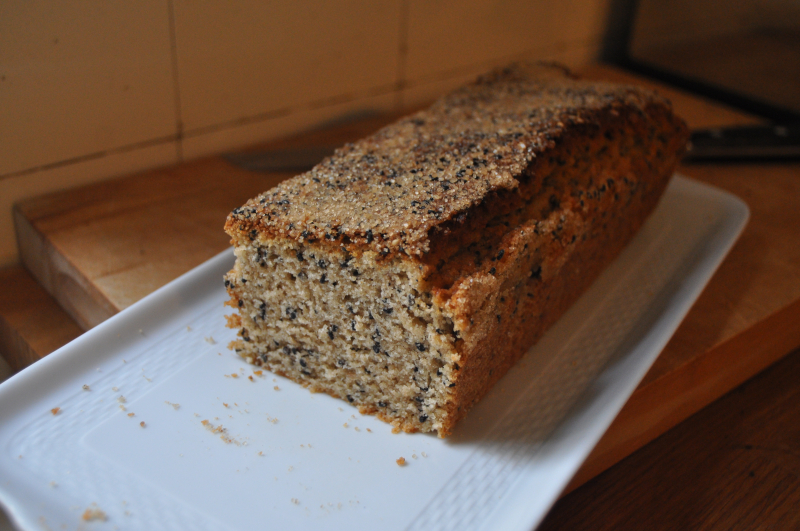Simple Sesame Cake